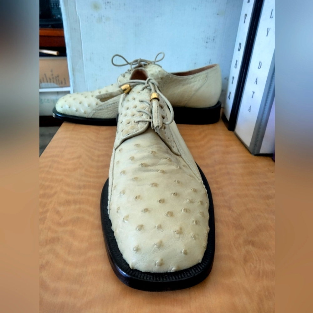 Dress shoes